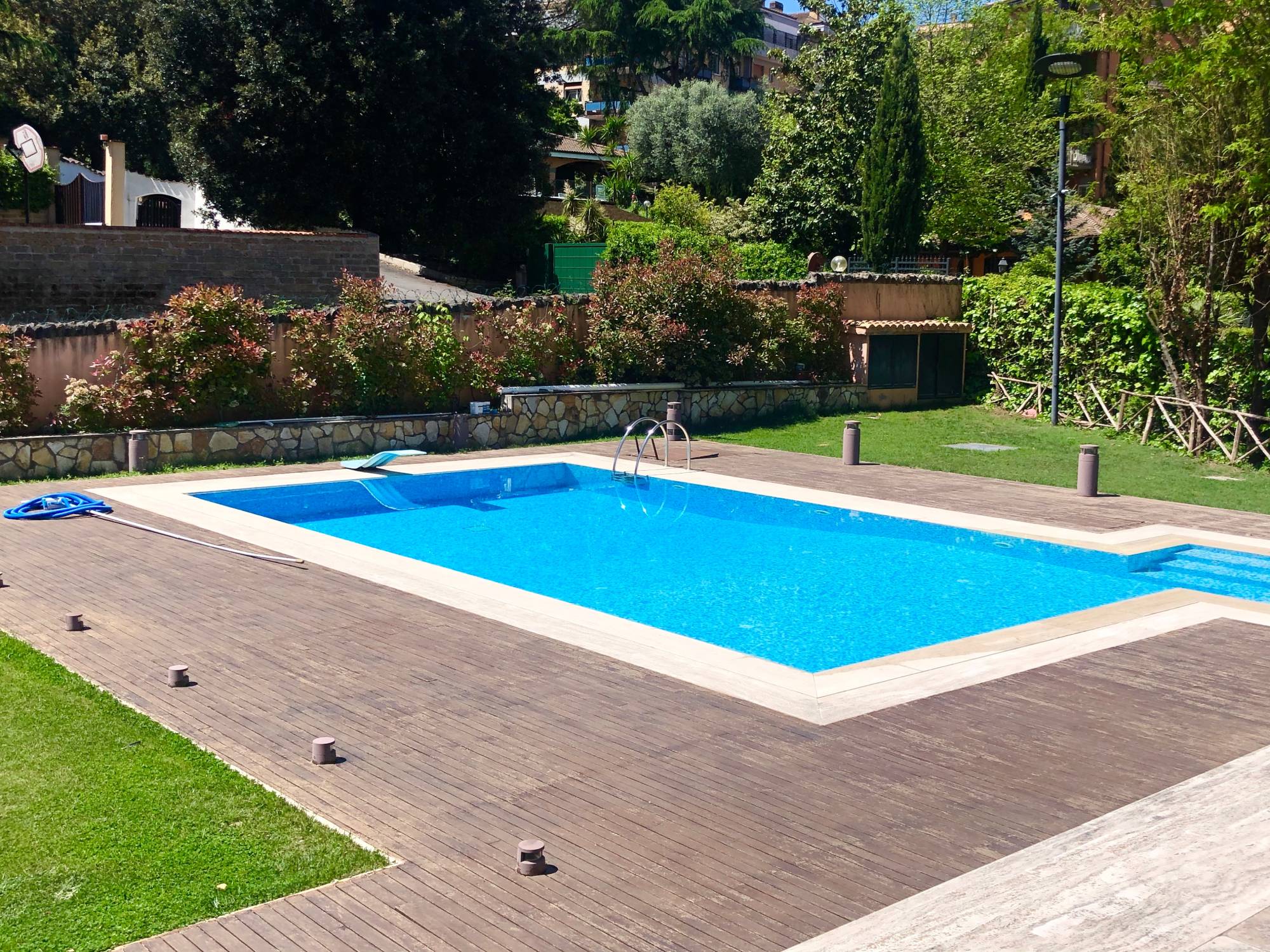 Quel est le meilleur revêtement autour d&#8217;une piscine ? Cernay 0